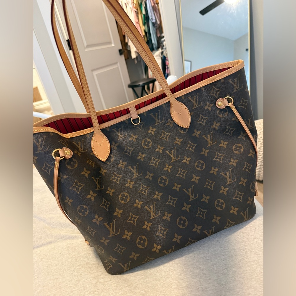 Louis Vuitton Monogram Tote - Brown and Red - Picture 8 of 13